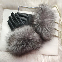 Load image into Gallery viewer, Leather X Fox Fur Touchscreen Glove
