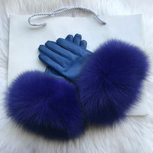 Load image into Gallery viewer, Leather X Fox Fur Touchscreen Glove
