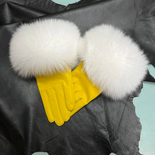 Load image into Gallery viewer, Leather X Fox Fur Touchscreen Glove
