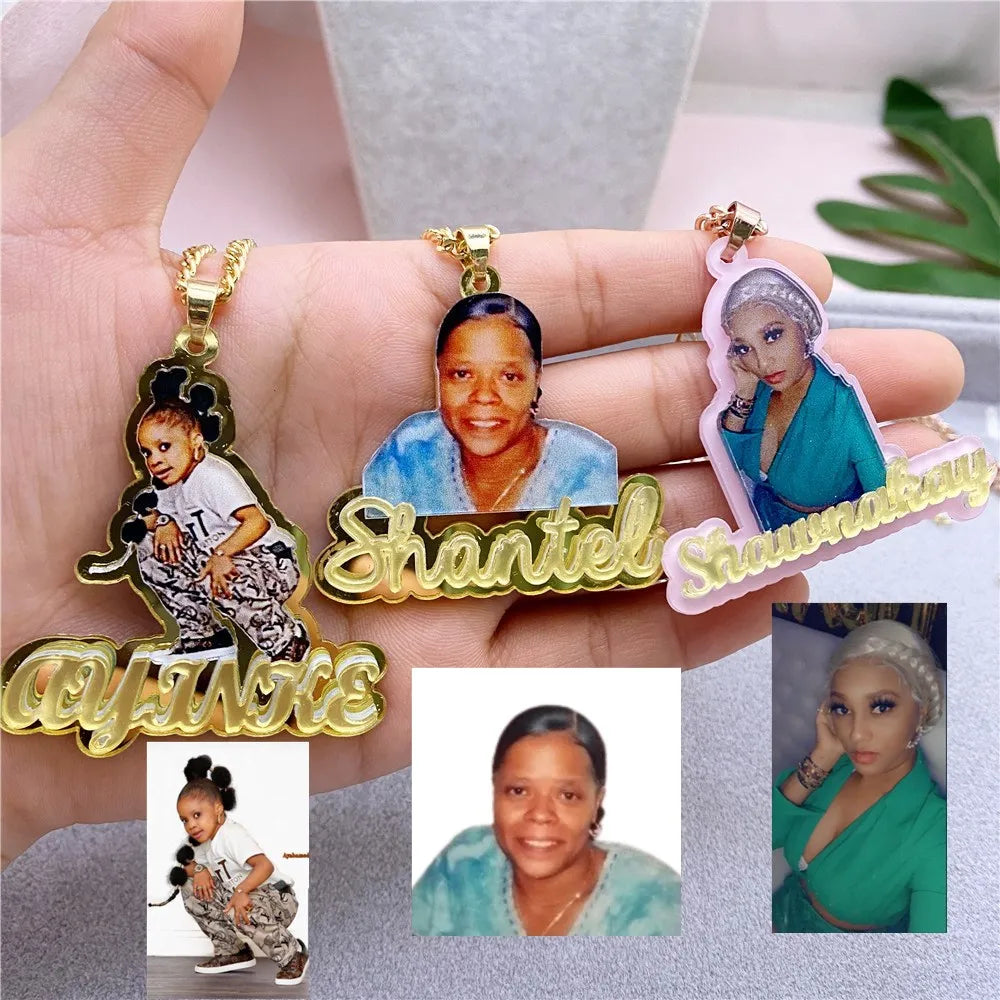 Removeable Pendant Custom Name/Picture Necklace