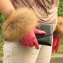 Load image into Gallery viewer, Leather X Fox Fur Touchscreen Glove
