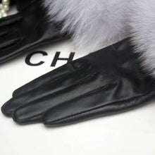 Load image into Gallery viewer, Leather X Fox Fur Touchscreen Glove
