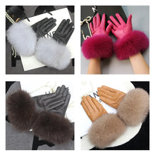 Load image into Gallery viewer, Leather X Fox Fur Touchscreen Glove
