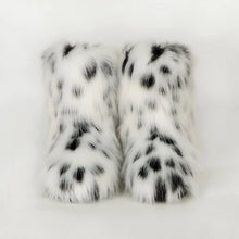 Load image into Gallery viewer, Short Fur Boots
