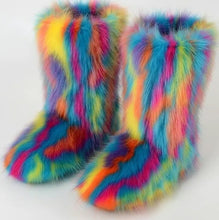 Load image into Gallery viewer, Short Fur Boots
