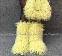 Load image into Gallery viewer, Curly Fur Boot &amp; Bag
